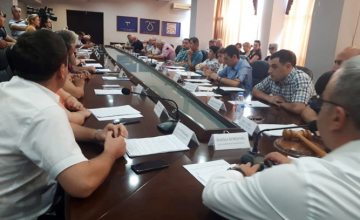 20 ივნისის მოვლენებზე საკრებულოში ერთმანეთს დაუპირისპირდნენ