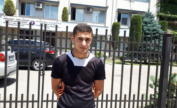სენაკელი ახალგაზრდა, რომელიც პოლიციელებს ზეწოლაში ადანაშაულებს, საოლქო პროკურატურაში იმყოფება (ვიდეო)