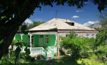 ეკომიგრანტი ოჯახისთვის რეგიონებში სახლებს შეისყიდიან
