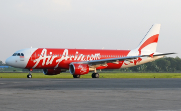 მაშველებმა იავას ზღვაში ჩავარდნილი AirAsia-ს თვითმფრინავის ნაწილი აღმოაჩინეს