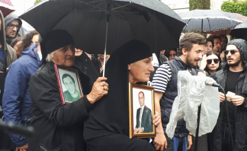 შვილმკვდარი დედები ზაზა სარალიძის მხარდამჭერ აქციაზე (ფოტო)