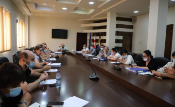 ,,უსახლკარო და მძიმე საცხოვრებელი პირობების მქონე პირთა საცხოვრებელი ფართით უზრუნველყოფის’’ მიზნით შექმნილი კომისია მორიგ სხდომაზე შეიკრიბა