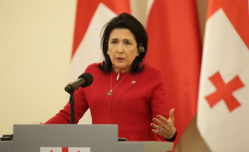 სალომე ზურაბიშვილმა ქვეყანაში საგანგებო მდგომარეობა ოფიციალურად გამოაცხადა