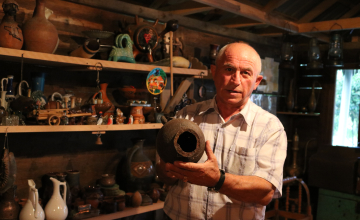 ყოფილი პოლიციელის კერძო კოლექციაში დაცული ექსპონატები (ვიდეო/ფოტო)