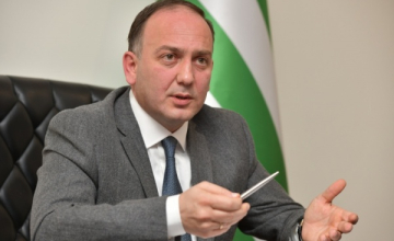 JAMnews: დაურ კოვეს ინფორმაციით, კვარაცხელიამ თავი დაკითხვის ოთახში მოიკლა