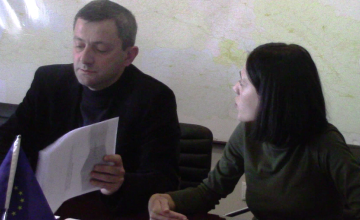 საკრებულოში ყოფილი თანაპარტიელები ერთმანეთს დაუპირისპირდნენ (ვიდეო)