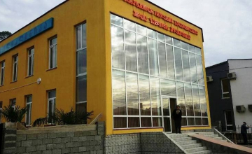 ზუგდიდის დევნილთა პოლიკლინიკის უფროსად დათო შენგელიას ძმა დაინიშნა