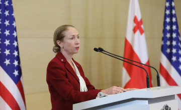 "თუ პუტინი მართლაც ზრუნავს საქართველოს მოსახლეობაზე, უნდა გაიყვანოს ჯარი აფხაზეთიდან და სამხრეთ ოსეთიდან"- კელი დეგნანი