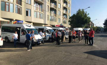 ზაზა სარალიძის სოლიდარობის აქციაზე ზუგდიდიდან მხარდამჭერთა კოლონა გაემგზავრა (ვიდეო)