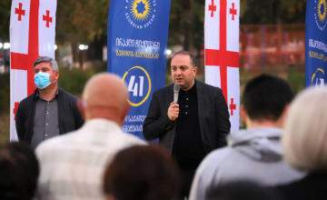 ირაკლი ჩიქოვანი ენგურის ადმინისტრაციულ ერთეულში ადგილობრივებს შეხვდა და საარჩევნო პროგრამა გააცნო