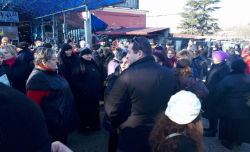ზუგდიდში გარე და შიდა მოვაჭრეების აქციები პარალელურად მიმდინარეობს 