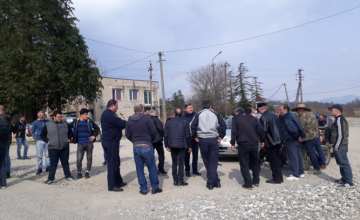 ჯიხაშკარში გზის რეაბილიტაციის მოთხოვნით აქცია გაიმართა