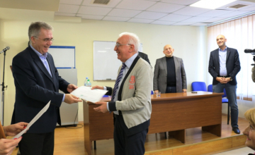დავით სერგეენკომ ზუგდიდში ექიმებს მადლობის სიგელები გადასცა (ვიდეო)