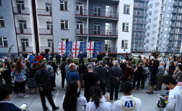 ირაკლი ჩიქოვანი: ზუგდიდში მცხოვრებ ყველა დევნილს ექნება საკუთარი საცხოვრებელი