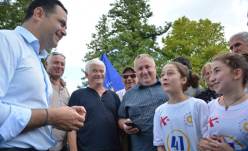 ალექსანდრე მოწერელია  მოსახლეობასთან შეხვედრებს განაგრძობს