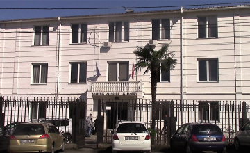 ყოფილი საჯარო მოხელეების 8 საათიანი სასამართლო სხდომა განაჩენის გარეშე დასრულდა (ვიდეო)