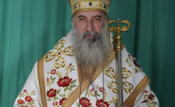 მეუფე გერასიმე მრევლს ვლაქერნობას ულოცავს