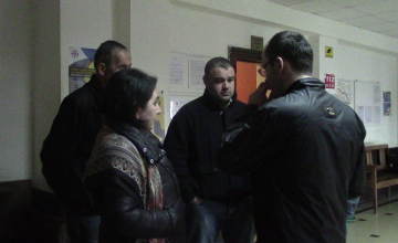 ზუგდიდში ყოფილი საჯარო მოხელეების საქმეებს სასამართლო ერთობლივად განიხილავს (ვიდეო)