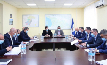 შს მინისტრმა სამეგრელოს სამხარეო პოლიციაში თათბირი ჩაატარა