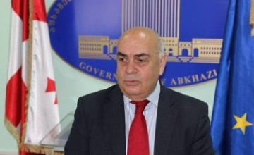 ვახტანგ ყოლბაია: აფხაზეთში ფაროსანას წინააღმდეგ გამოყენებული პრეპარატი ჯანმრთელობისთვის საშიშია