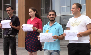 ზუგდიდიდან მიუსაფარი ძაღლების ბათუმში გადაყვანა გააპროტესტეს (ვიდეო)