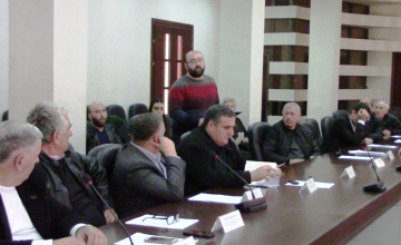 ზუგდიდის მუნიციპალიტეტის საკრებულოში შემოსული პეტიციები განიხილეს (ვიდეო)