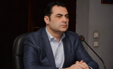 ალექსანდრე მოწერელია საქართველოს პარლამენტში რუსი დეპუტატების ყოფნას გმობს