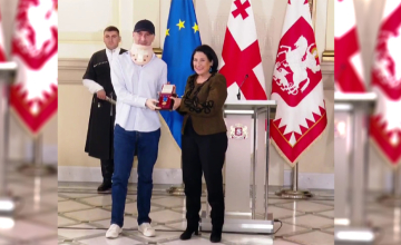 საქართველოს პრეზიდენტმა ქართული მედიის წარმომადგენლები დააჯილდოვა