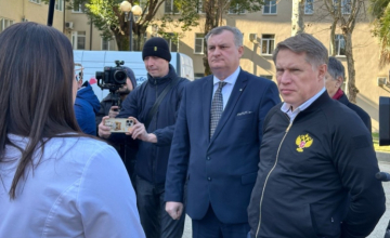 სოხუმში რუსეთის ჯანდაცვის მინისტრი ჩავიდა, - დე ფაქტო ცესკო მიმართვას ავრცელებს
