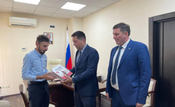 გალის სკოლას „როსსოტრუდნიჩესტვო“ სასწავლო - მეთოდურ ლიტერატურით მოამარაგებს