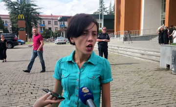 საკრებულოს წევრი მერს გარემოვაჭრეებთან შეხვედრისკენ მოუწოდებს 