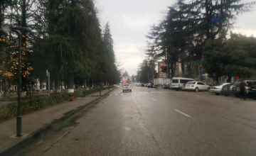 რატომ დაგვიანდა საახალწლო განათებების მოწყობა ზუგდიდში