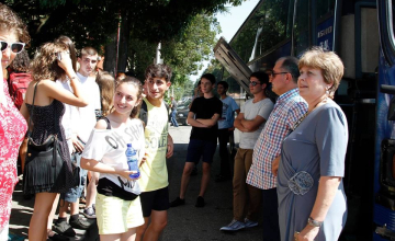 წარჩინებული მოსწავლეები ურეკში გაემგზავრნენ