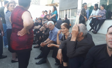 ზუგდიდში ბესიკ დგებუაძის მხარდამჭერები 