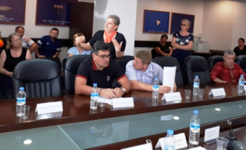 ზუგდიდის ბაზრის მიმდებარედ მშენებლობის საკითხს  საკრებულოში ხმაური მოჰყვა (ვიდეო)
