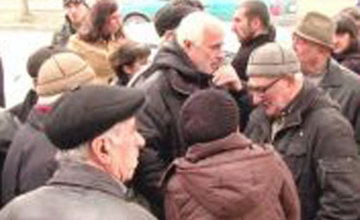 რკინიგზის გაფიცულ თანამშრომლებს ხელფასების შემცირებას უპირებენ