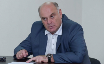 აფხაზური ოპოზიციის ლიდერი მკურნალობას გერმანიაში გააგრძელებს