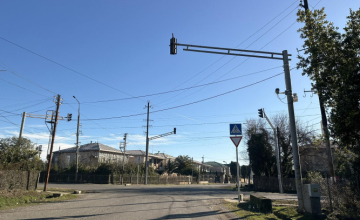 მერიაში ვერ აკონკრეტებენ, როდის ჩაირთვება, თითქმის, ორი თვის წინ ჩამქრალი შუქნიშნები