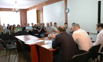 ზუგდიდში მეწარმეებს სახელმწიფო შესყიდვებთან დაკავშირებით ინფორმაცია გააცნეს (ვიდეო)