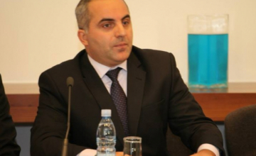 ია კერზაიას მიმართ, სავარაუდო, ზეწოლასთან დაკავშირებით ბაჩანა შენგელიას  გამოკითხავენ