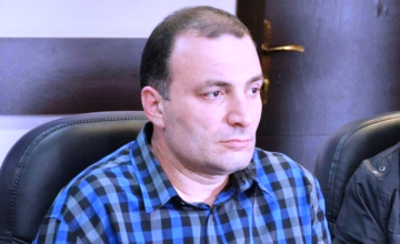 ზუგდიდის საკრებულოს აპარატის უფროსი დაჭრეს 
