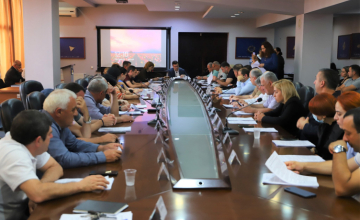საკრებულოს შემცირებული ხარჯები აუტიზმის სპექტრის დარღვევის მქონე ბავშვებს მოხმარდება