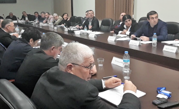 საკრებულოს პირველი სხდომა ოპოზიციის გარეშე დასრულდა (ვიდეო)
