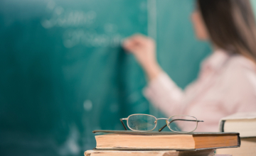 დღეიდან საჯარო სკოლების სტატუსიან და სპეციალურ მასწავლებლებს ხელფასები გაეზრდებათ - სამინისტრო