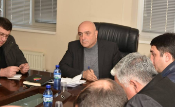 გუბერნატორი ტურიზმის და დასუფთავების თემაზე მერსა და გამგებლებს შეხვდა