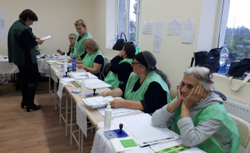 ცაიშში საარჩევნო უბნები დაიხურა
