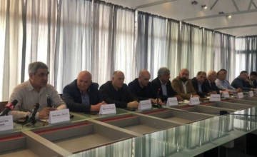 აფხაზური ოპოზიცია „პრეზიდენტობის კანდიდატად“ ასლან ბჟანიას წარადგენს