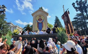 ზუგდიდში ღვთისმშობლის მოზაიკური ფრესკა გაიხსნა