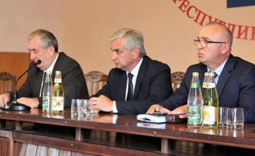 ხაჯიმბა ახალი მინისტრის წარდგენისას: კრიმინალთნ ბრძოლა უნდა გამკაცრდეს