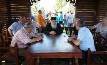 ზუგდიდში მშენებარე ტაძარში მრევლია შეკრებილი